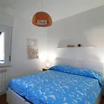 By Maggiore With Balcony Vakantiehuis Germignaga