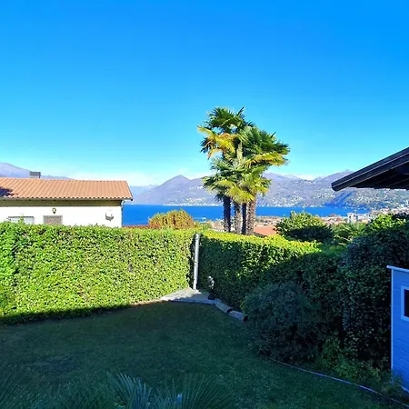 By Maggiore With Balcony Vakantiehuis Germignaga