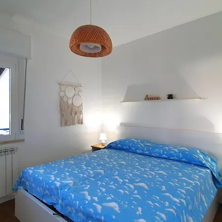 By Maggiore With Balcony Vakantiehuis Germignaga