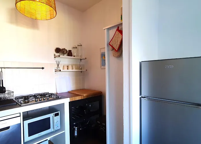 By Maggiore With Balcony Ferienhaus