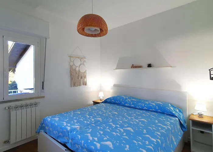 By Maggiore With Balcony Ferienhaus Germignaga