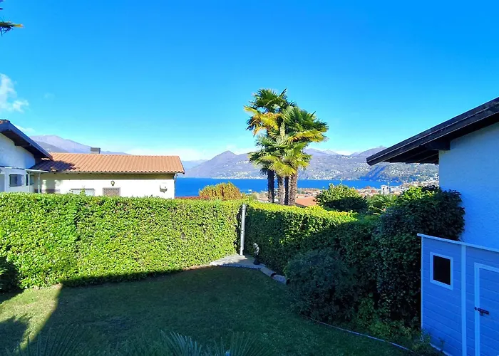 By Maggiore With Balcony Ferienhaus Germignaga