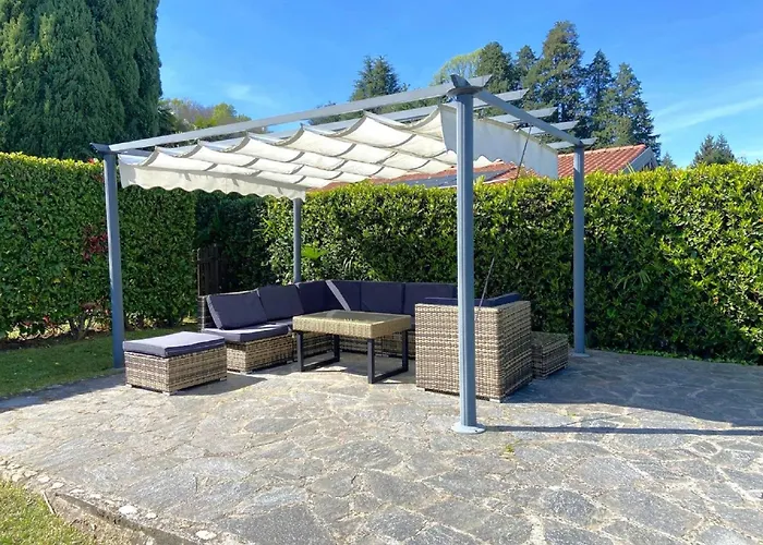 By Maggiore With Balcony Ferienhaus *