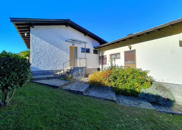 Ferienhaus By Maggiore With Balcony Germignaga