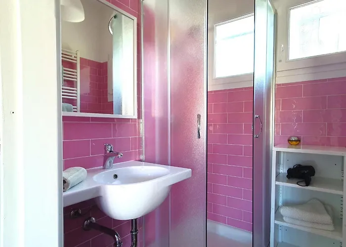 By Maggiore With Balcony Ferienhaus